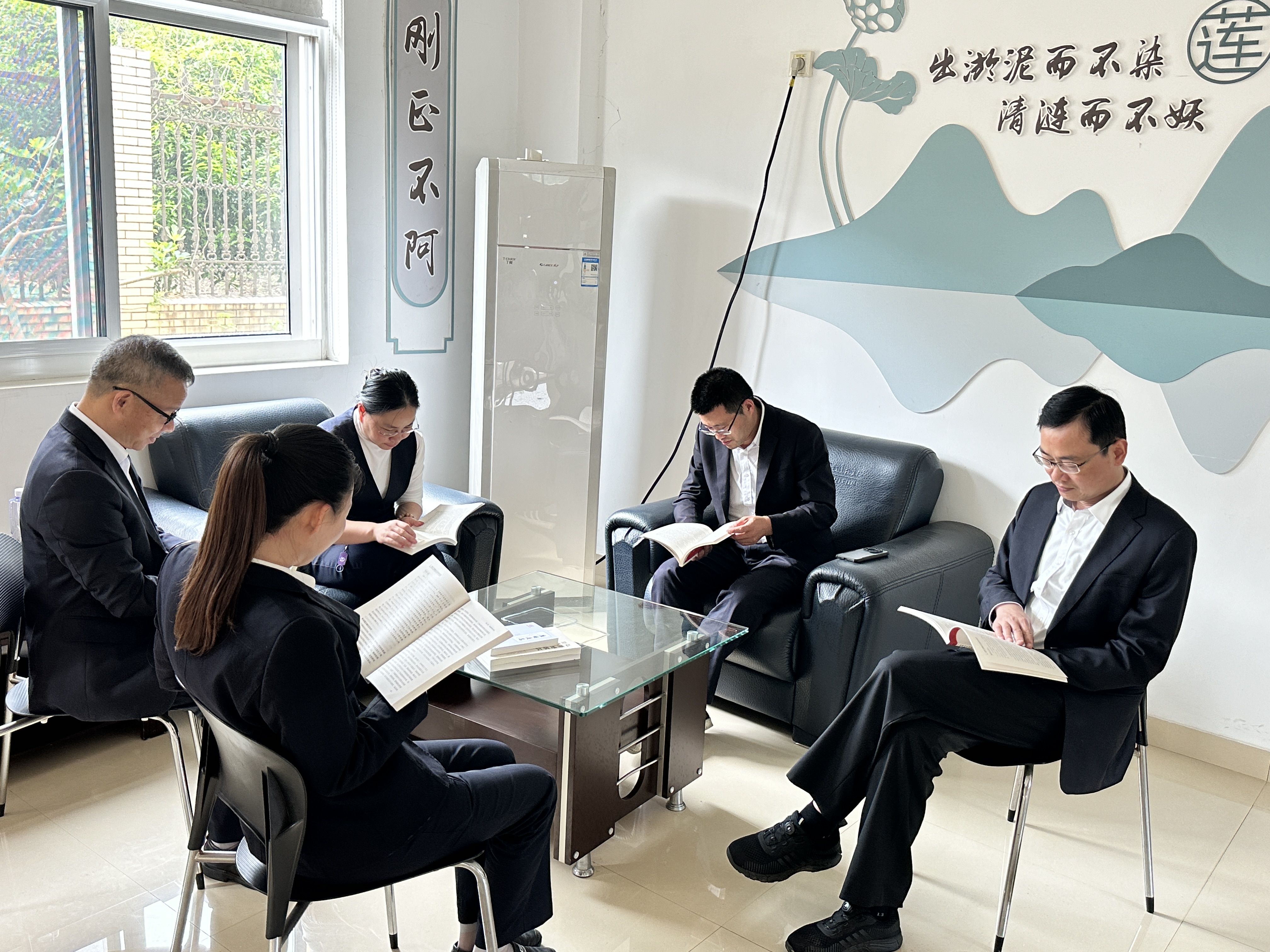 1713921633153669.jpg 3ac7e4c1780df83bc38ebd8851210a5.jpg